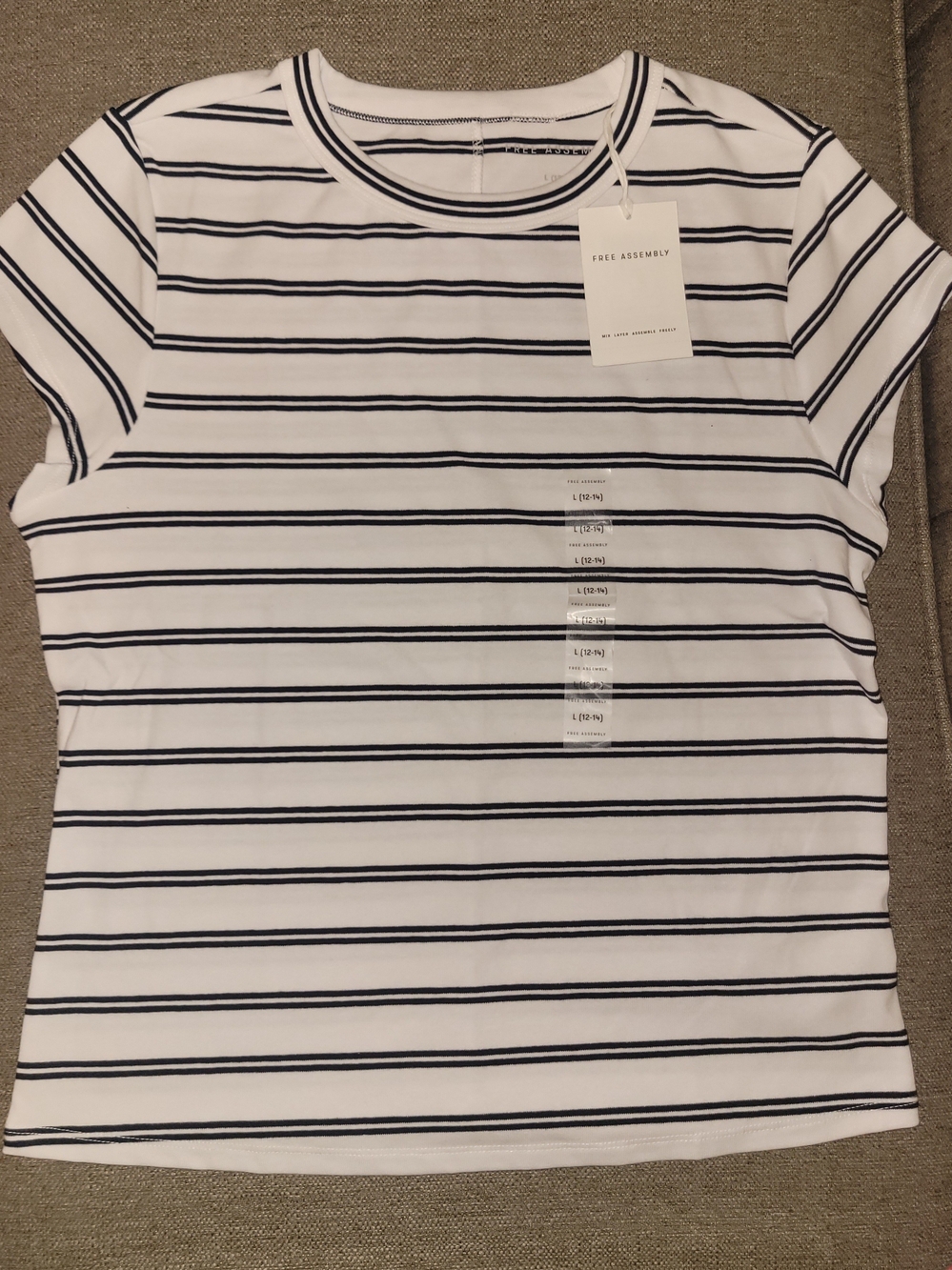 Free Assembly Women’s Striped T-Shirt White Black Short Sleeve Size L 12-14